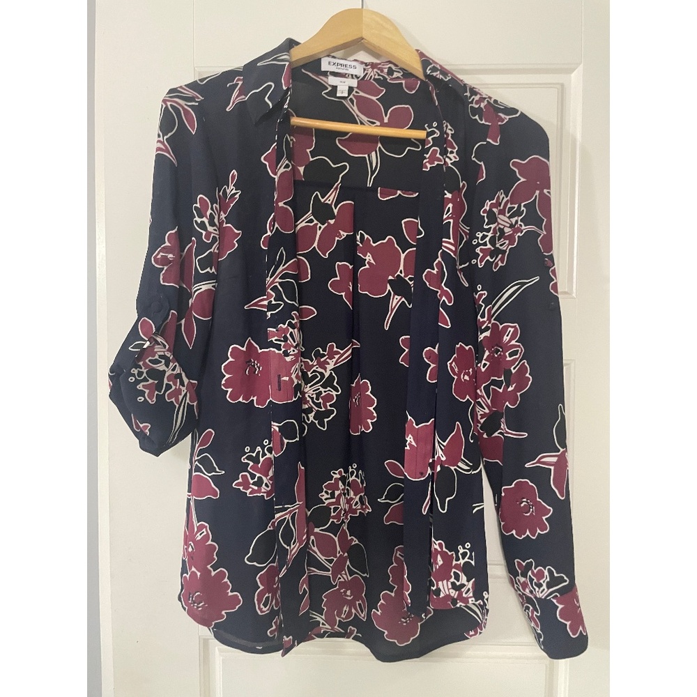 Express SLIM FIT COVERED BUTTON FLORAL PORTOFINO SHIRT - Size Small
